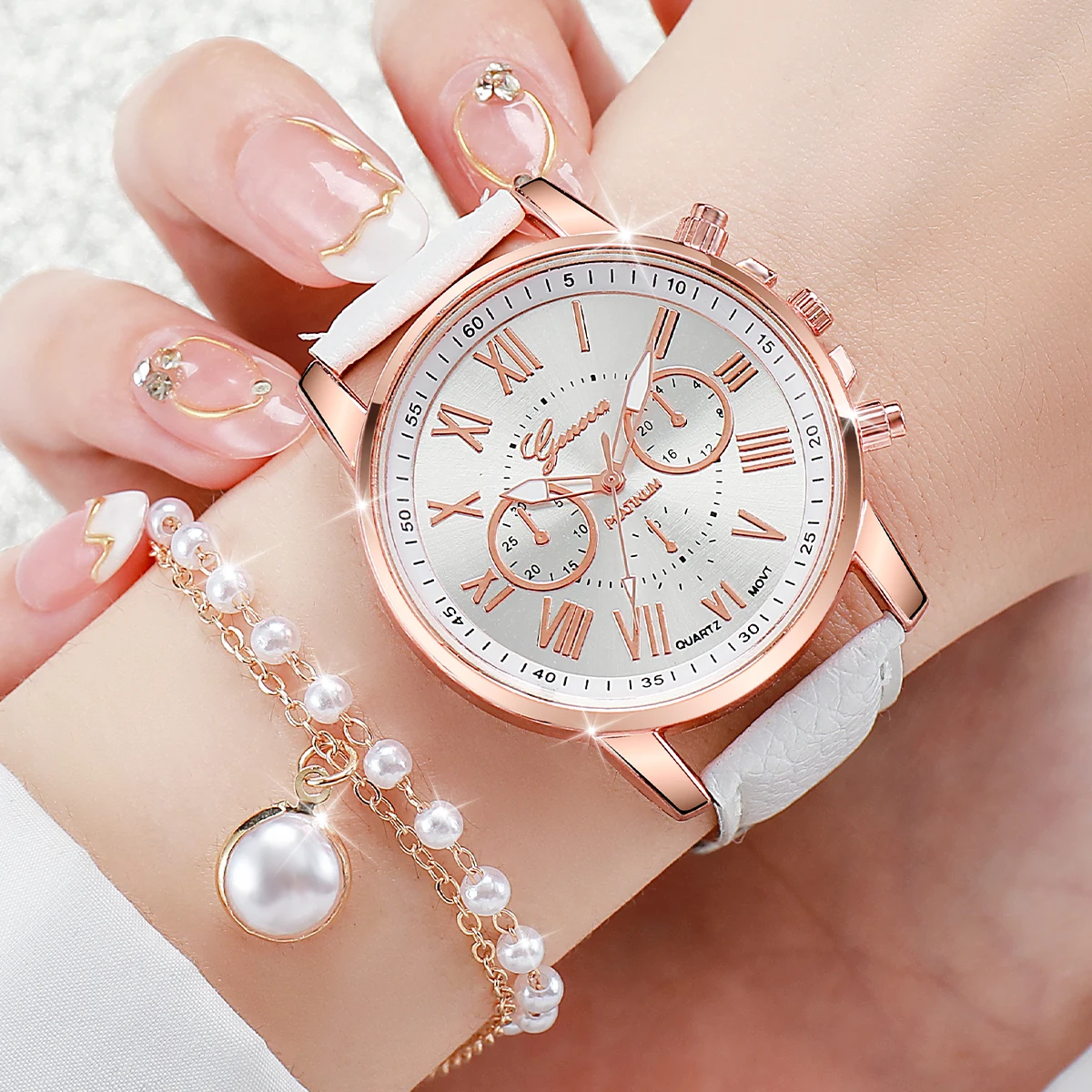 5PCS/Set Women\'s Watch Fashion Roma Dial Leather Band Quartz Watches Pearls Jewelry Set(Without Box)