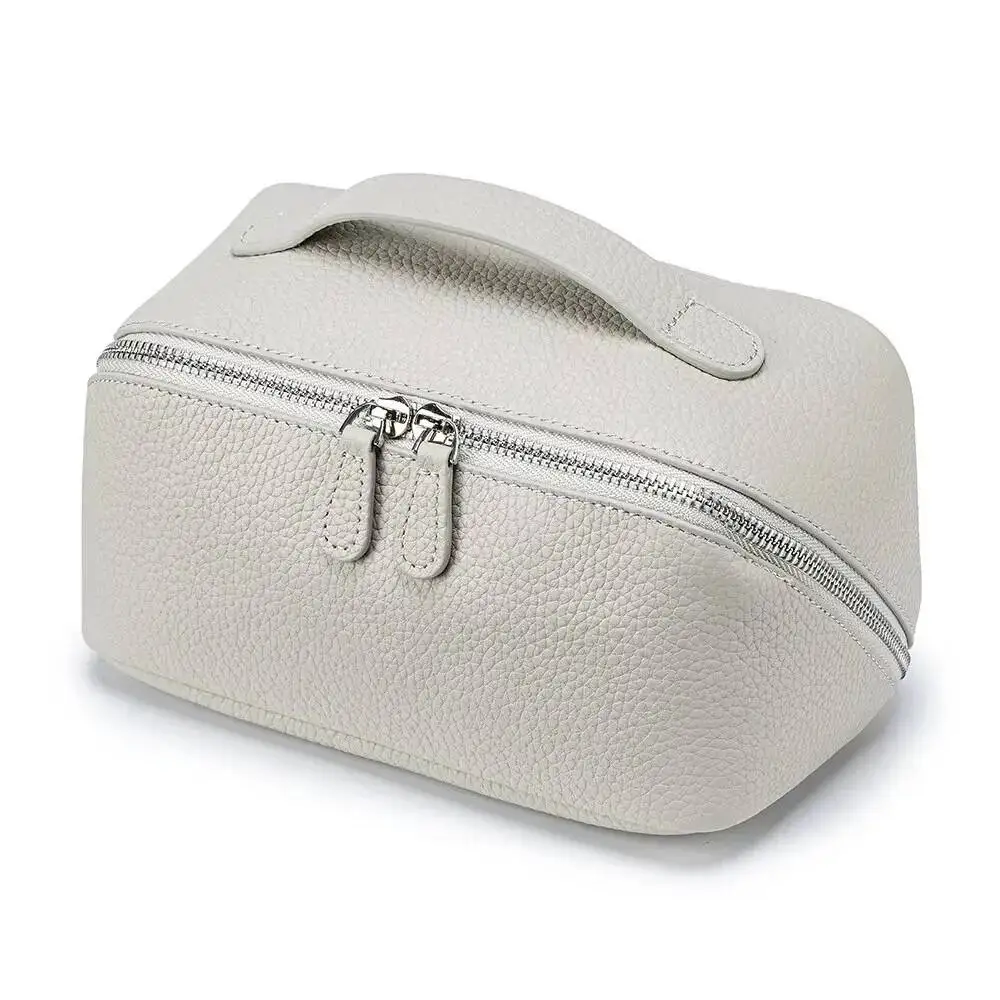 Fashion Woman Outdoor Bag Lady Tote Bag Genuine Leather Travel Organizer Bag Woman Handbag Cowhide Portable Makeup Bag
