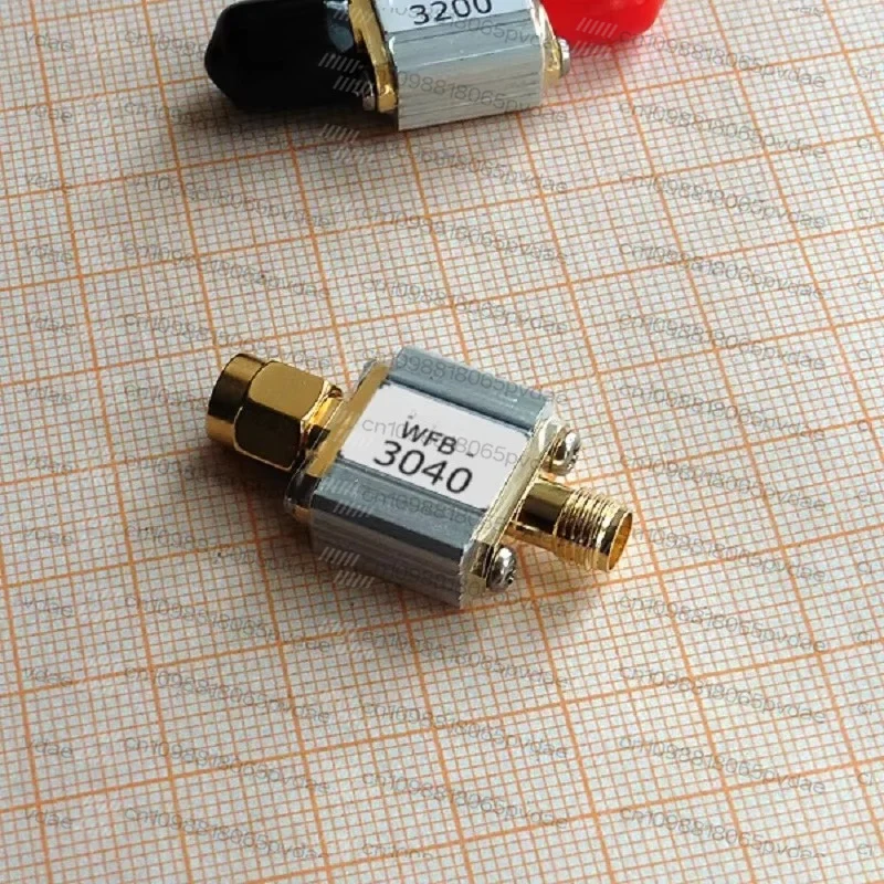 3.6G broadband wireless communication dedicated band-pass filter pass 3100-4100MHz SMA interface