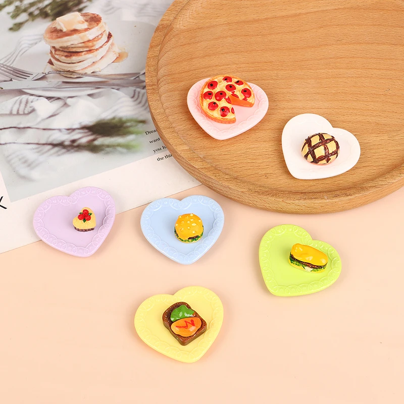 5Pcs 1/12 Dollhouse Heart Dining Plates Food Dish Model Dollhouse Miniature Kitchen Decoration Dolls House Accessories