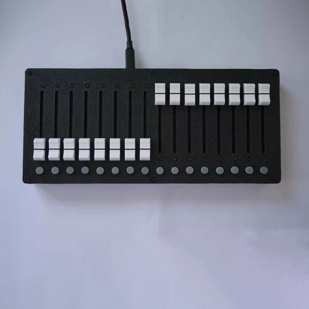 16-Track MIDI Controller Mixer Fader Controller, 60mm Slider, Type-C to USB, 1.5m Cable, Random Color