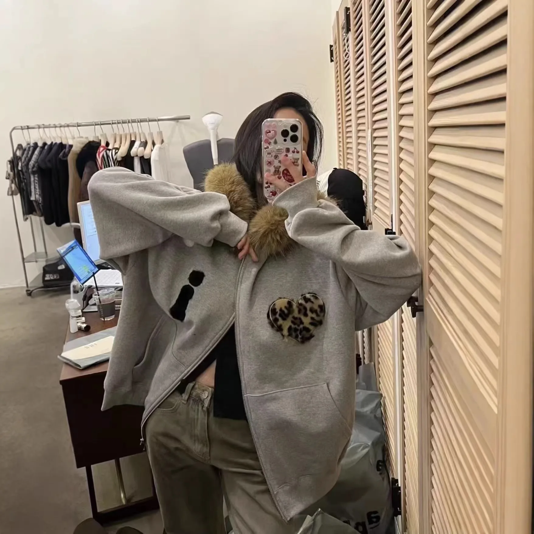 

Casual Floing Letter Heart Hooded Zipper Sweatirt Jaet Loose Women's Faion Outerwear Youth Sle Plastic Fabric