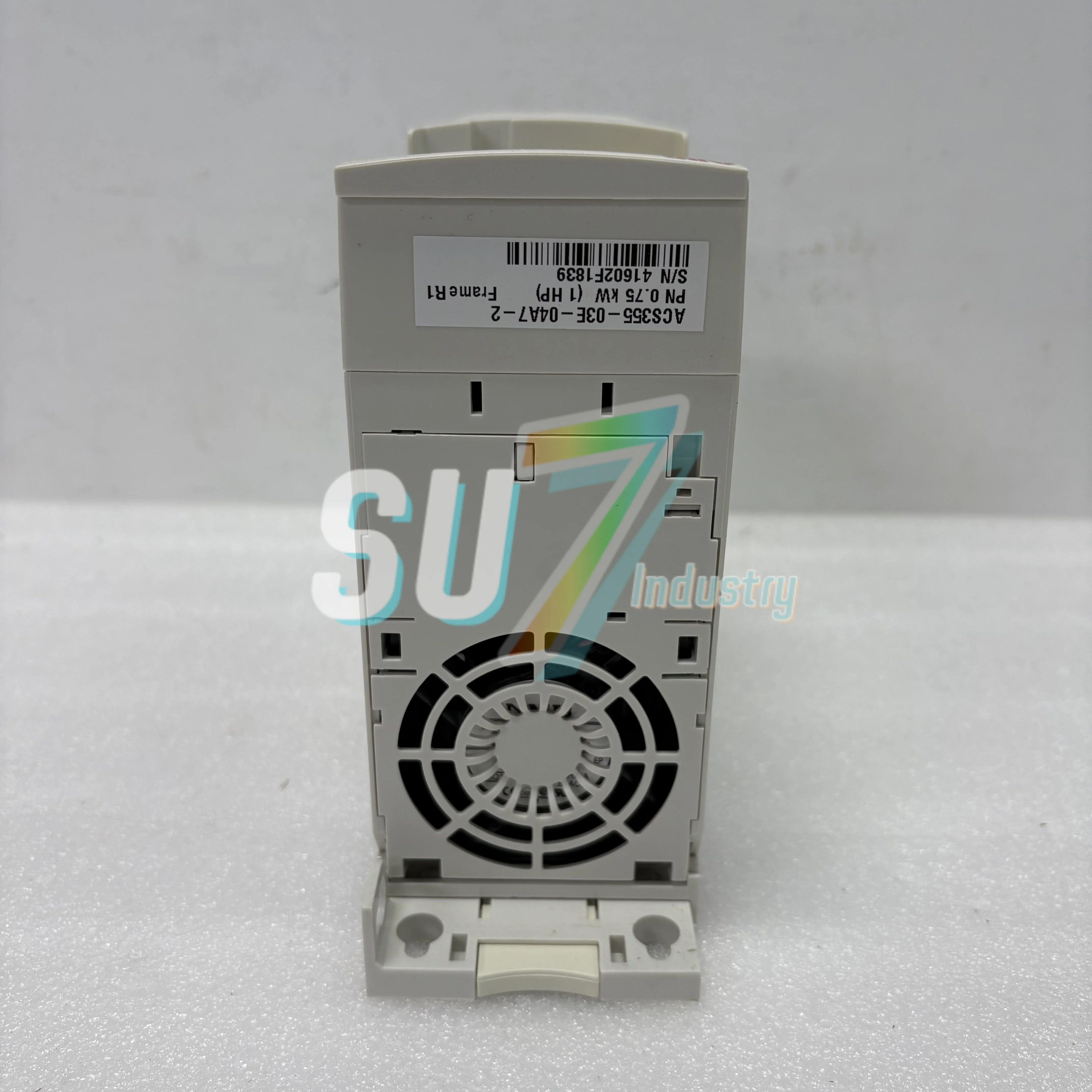 

Новый инвертор в коробке ACS355-03E-04A7-2 ACS310-03E-08A0-4