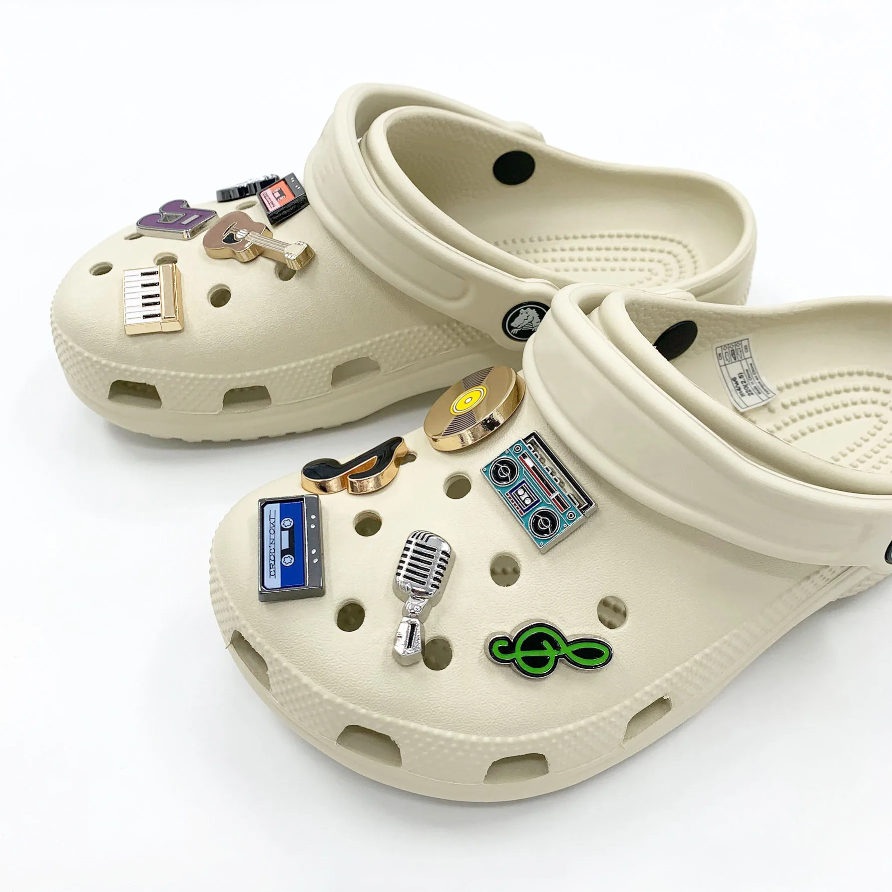 3D Musical Instrument Set Shoe Charms Accessories Piano Violin DIY Clogs Slide Sandals Garden Shoe Decoration Buckles Pins Gifts - view 5