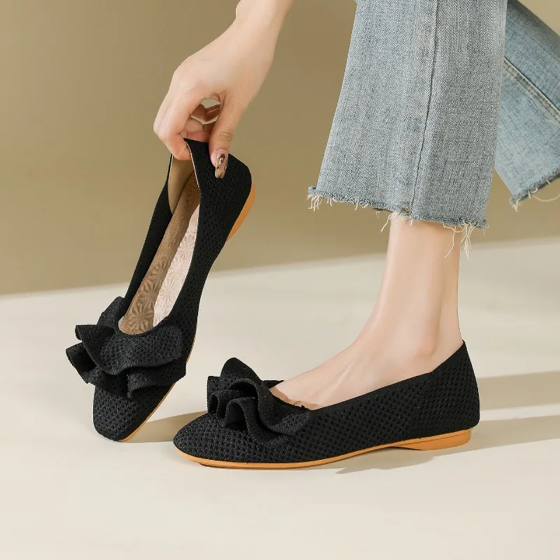 

Women's Ruffle Knit Flat Shoes Breathable Pointed Toe Soft Sole Casual Slip on Ballet Flats for Spring Summer 2026 New Arrival