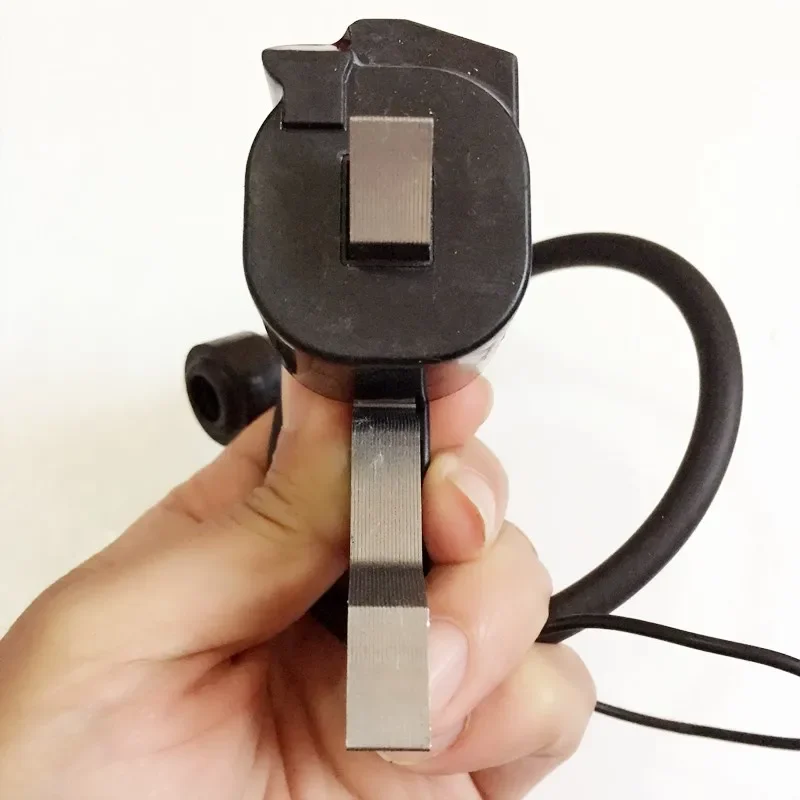 1 قطعة ملف الإشعال لشركة هيتاشي كوكي 6.0HP E24SC أجزاء المحرك هيتاشي كوكي E 24SC بريجز المزارع الأفقي