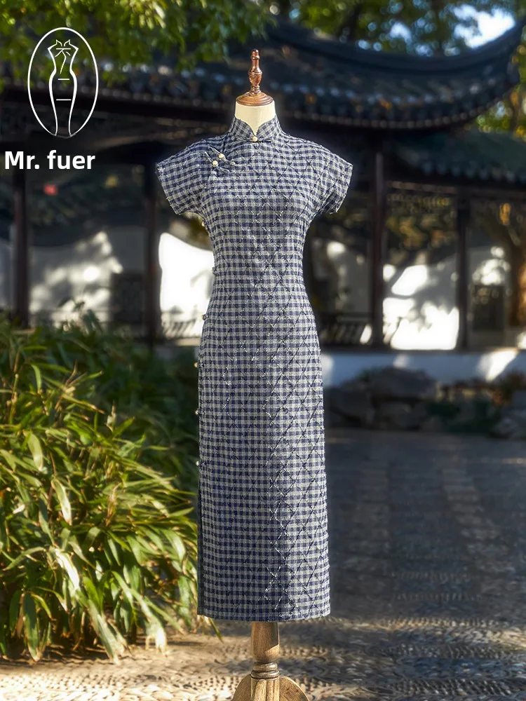 

Новое летнее китайское платье-ципао 2026 года в клетку, укороченное, с коротким рукавом, художественное, для стройных, маленького размера, длины миди, дышащее