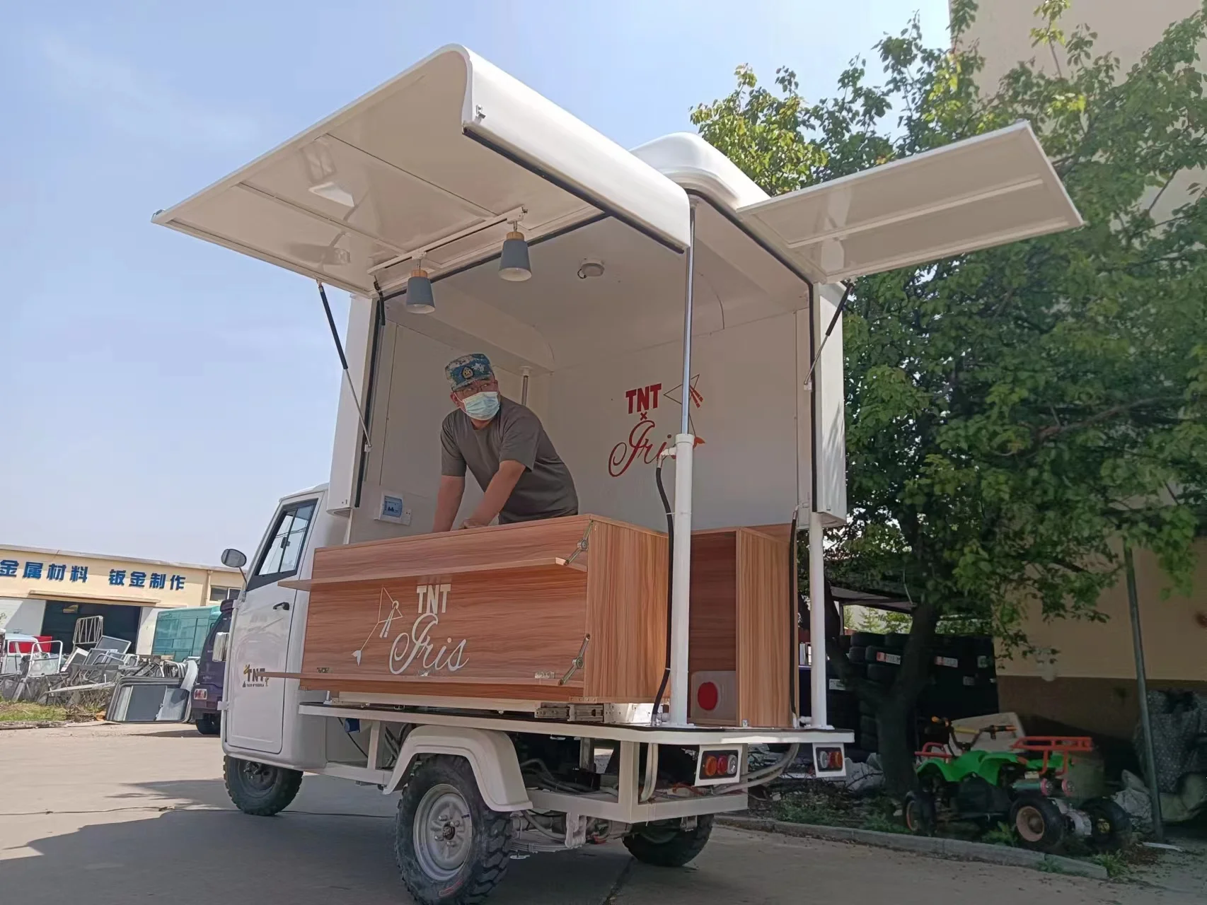 3つの車輪,食品,家庭,ヘリコプター,ビール,コーヒー,キオスク,ビール,バー,食品用の油圧リフトを備えた電気三輪車