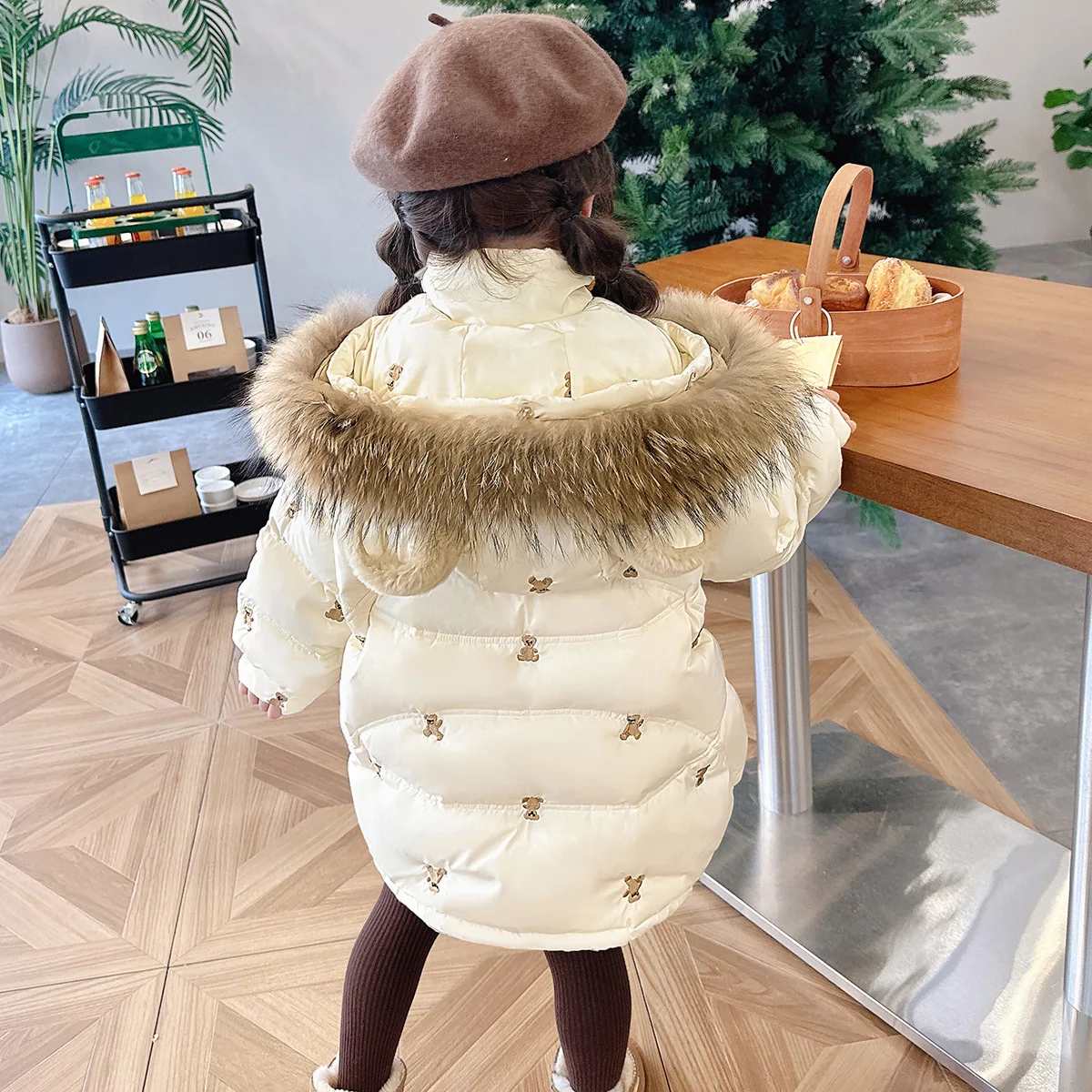 2024 Winter Girls Fashion Fur Hooded  Thick Warm Embroidery Bear Parkas Kids Casual Coat Outerwear 100-150cm