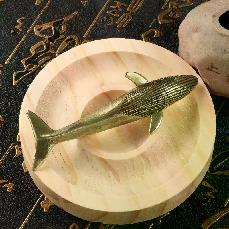 Antique Brass Solid Shark Blue Whale Figurine Miniature Feng Shui Ornament Copper Marine Life Mini Desktop Decoration Craft