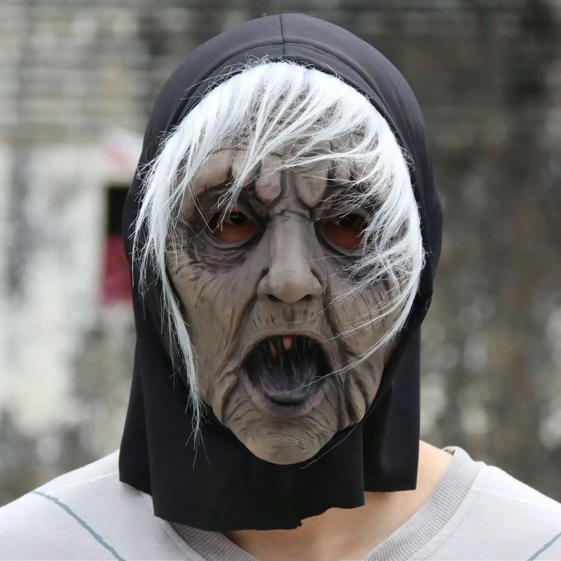 Weißhaarige Hexenmaske, Latex-Damenmaske mit Hijab und Perücke, geeignet für Kostüme zum Spielen als gruselige Hexe, Party-Requisiten. – Detail 1