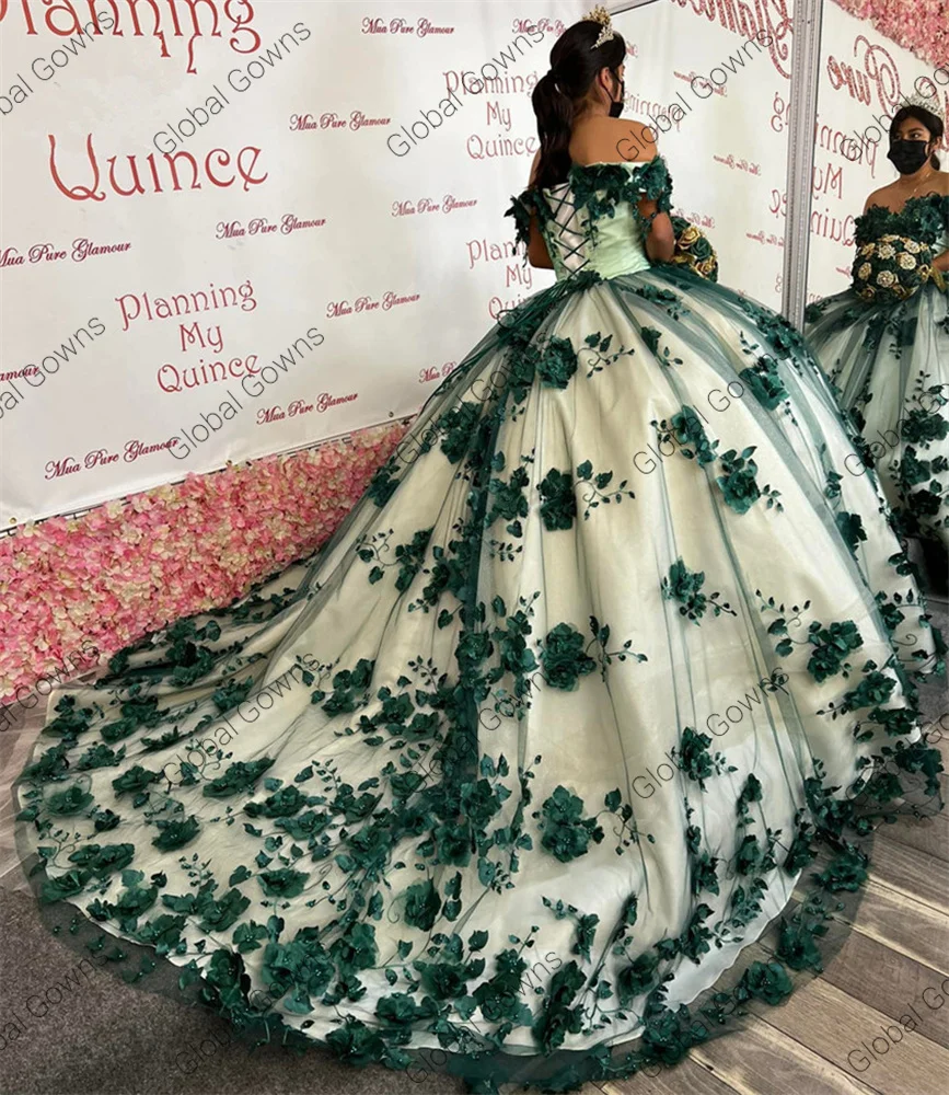 เดรสลายดอกไม้สีเขียวมรกตชุดไปงานเต้นรำ3D ลายดอกไม้พองๆเปิดไหล่ออกงานปาร์ตี้ออกแบบได้ตามต้องการ