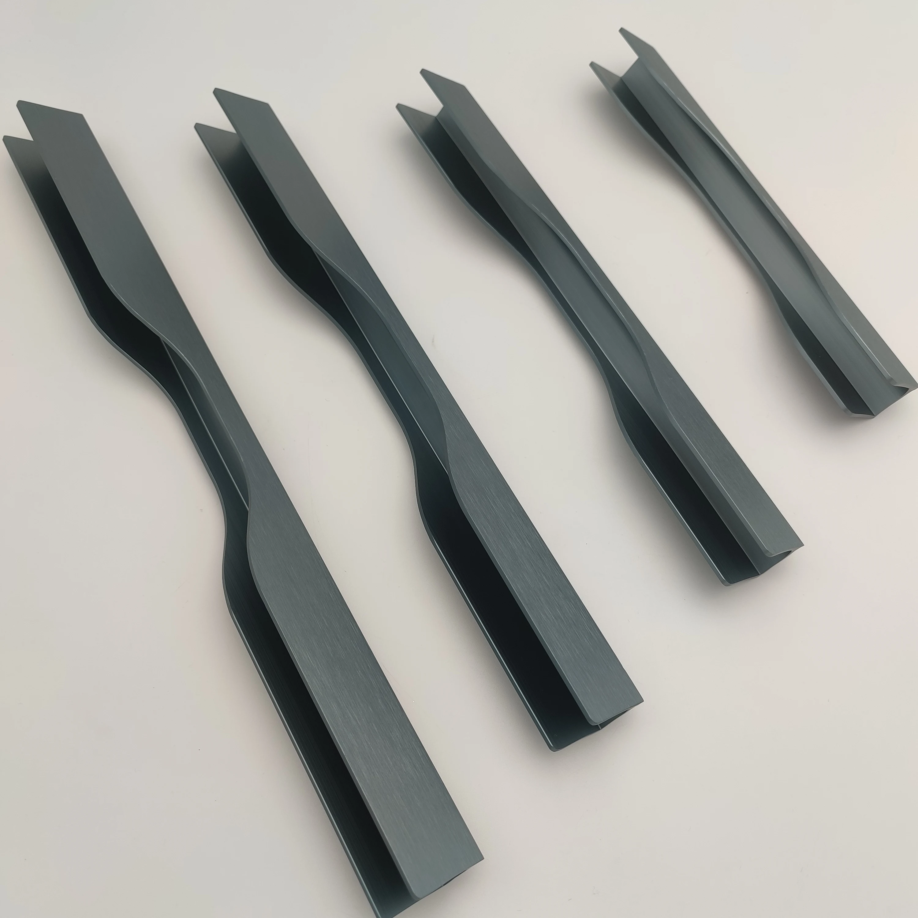 Maniglia per bordo armadio e manico lungo Prezzo di fabbrica Alluminio Metallo spazzolato Lega di alluminio Gratis Moderno Contemporaneo Foshan 100 pezzi