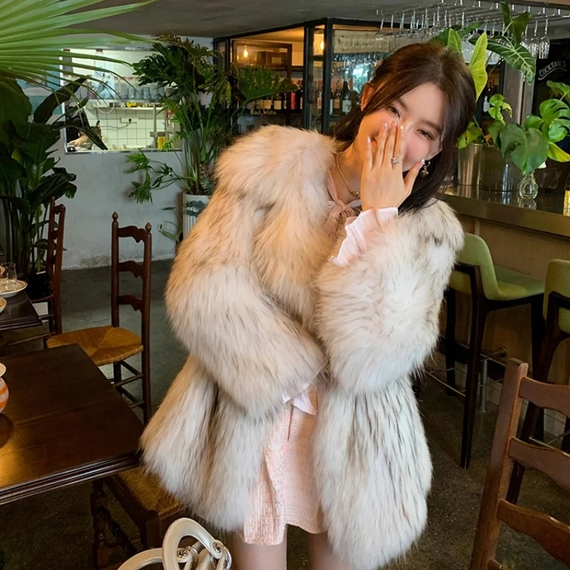 YOLANFAIRY jaket bulu musim gugur dan musim dingin dengan kerah bulu rakun tebal gaya Korea untuk bepergian jaket bulu шуба женская 2025