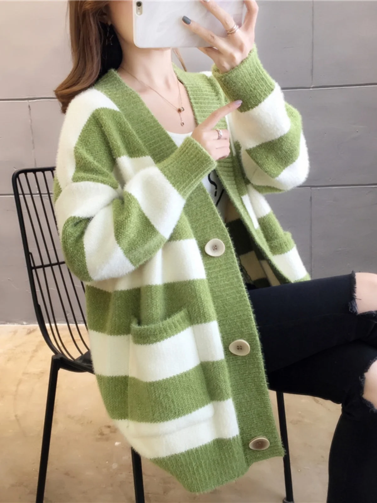 Vertärmter Strickpullover für Gymnasiasten, lockere lange Strickjacke, gestreift, Nerz-Imitat-Oberbekleidung für Damen, Frühling und Herbst