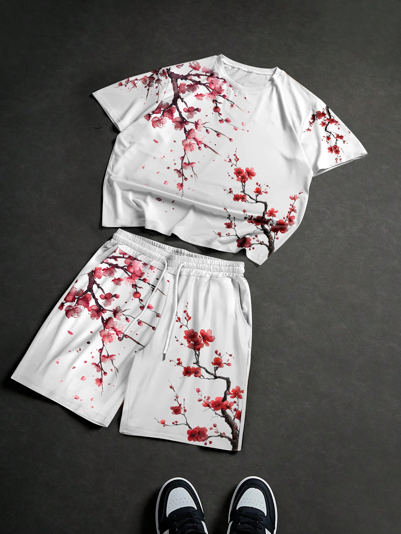 

Новый мужской комплект: модная высококачественная рубашка с коротким рукавом и универсальный топ для мужчин – трендовый и стильный (2026)