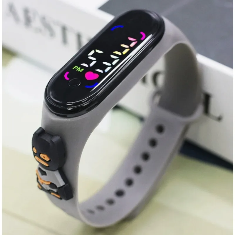 Neue Cartoon The Avengers Cartoon LED-Puppenuhr, niedliche elektronische Outdoor-Sportuhr. Anime Smartwatch. Anime – Detail 8