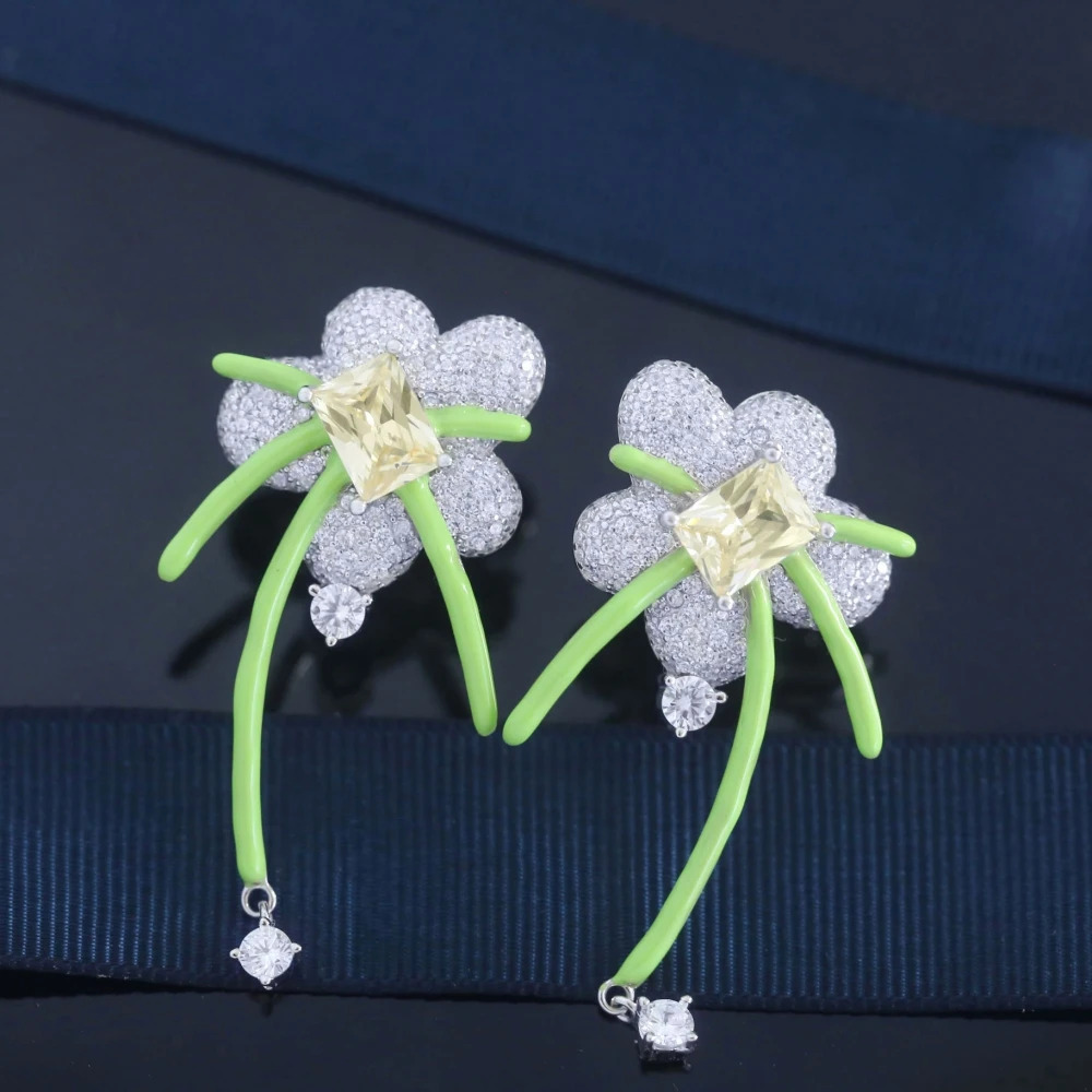 2023 Hot Flower Diamond Earrings Fluorescent Green Ribbon Yellow Diamond Stamens Lovely Sweet Fashion Assorted Earrings