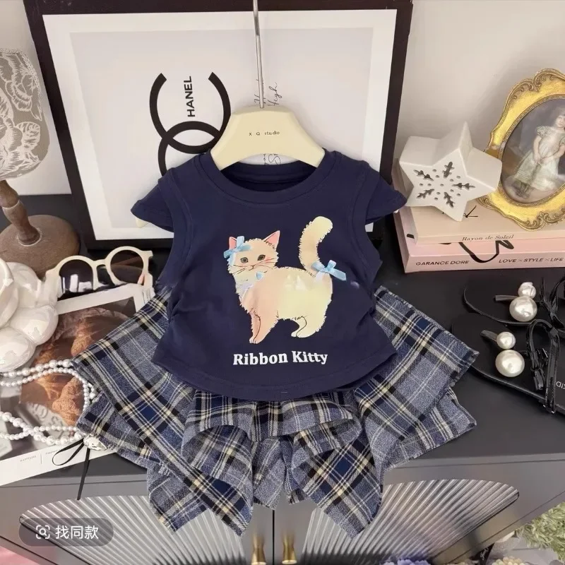 

Toddler Girls' Cat Print 2-Piece Set - Sleeveless Graphic Top + High-Low Plaid Skirt, Playful Outfit Kids Boutique Clothes