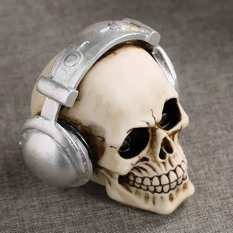 Resin Craft  Skull Head Statue  Halloween Party Decoration Skull Sculpture Creative Crow, headphone skull Home Decor Accessories