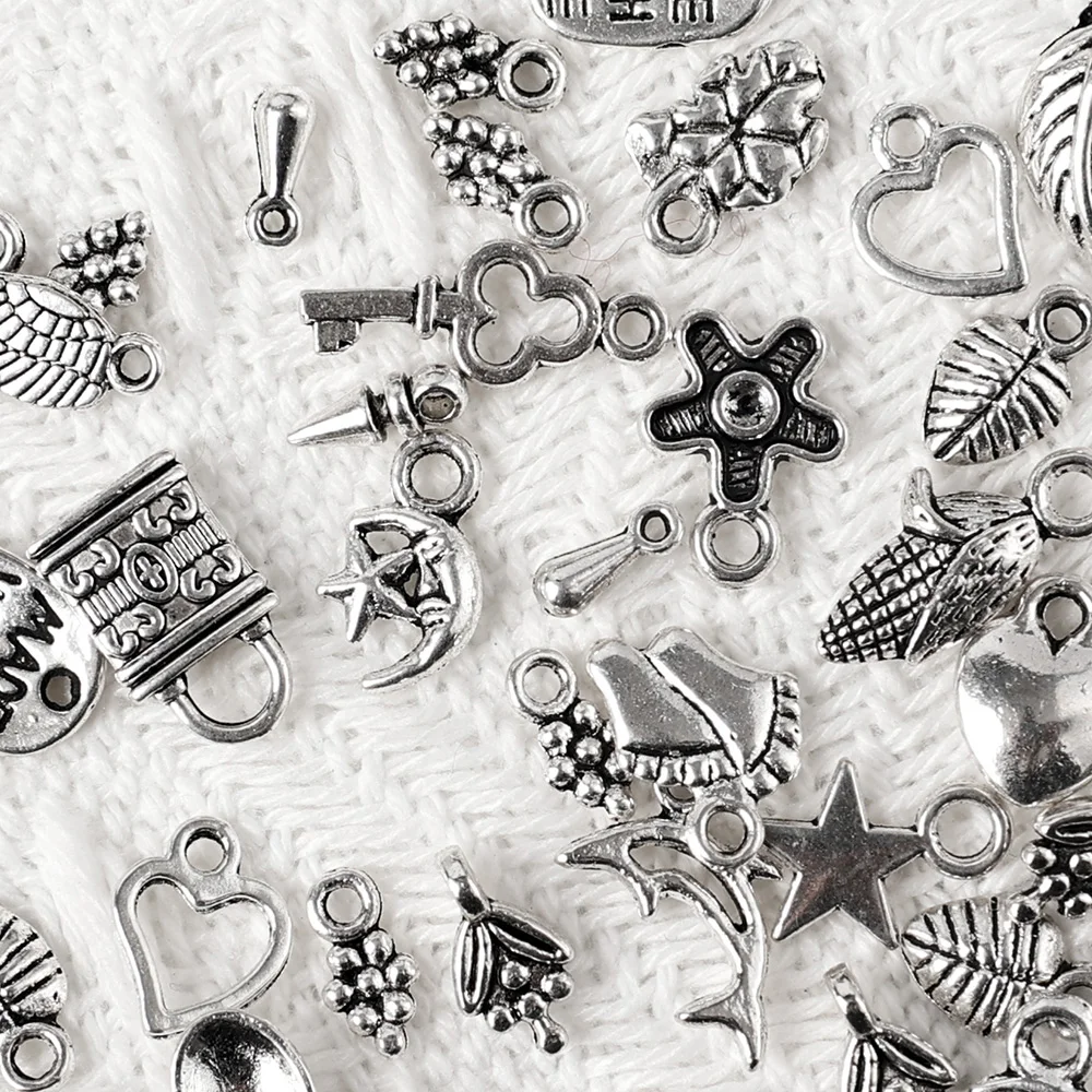 100 sztuk Charms Retro srebrny mieszany tybetański urok wisiorek koraliki zwierzęce do tworzenia biżuterii bransoletka DIY kolczyk akcesoria