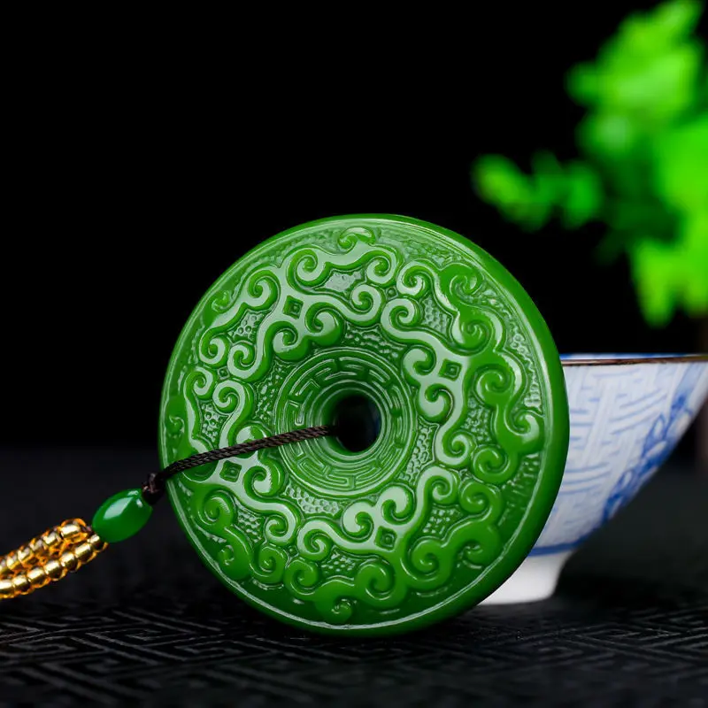 

Natural green handmade double-sided carved safety buckle pendant with cloud pattern pendant for men and women's necklaces