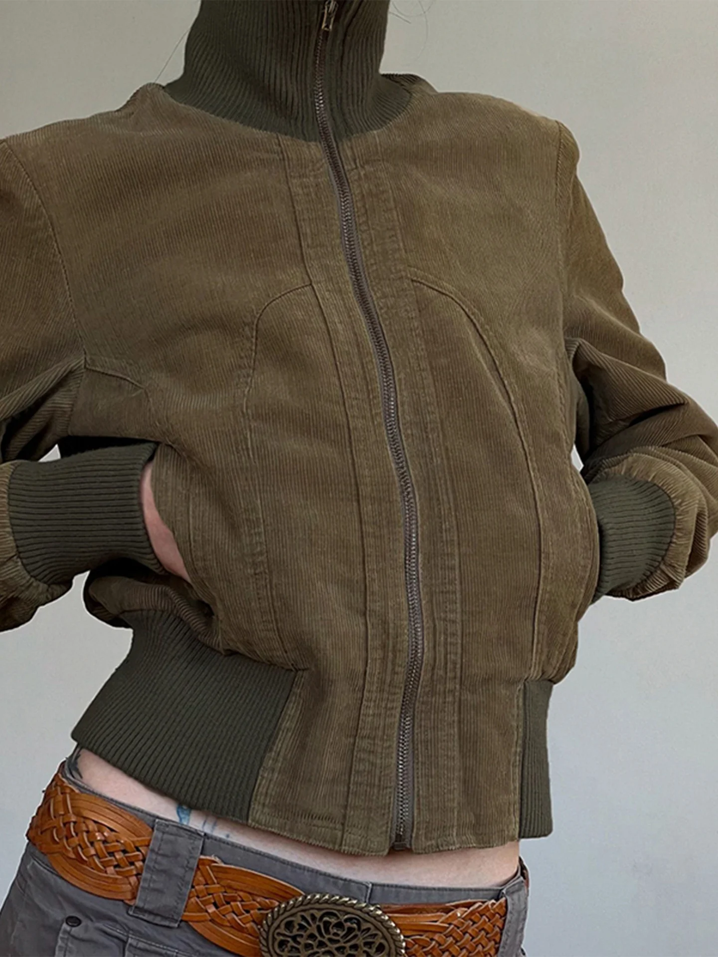 

ROUJE KEFSS Retro Color Block Corduroy Stand Collar Jacket Women's Waist Cinched Short Zipper Jacket Casual High Waist Long S...