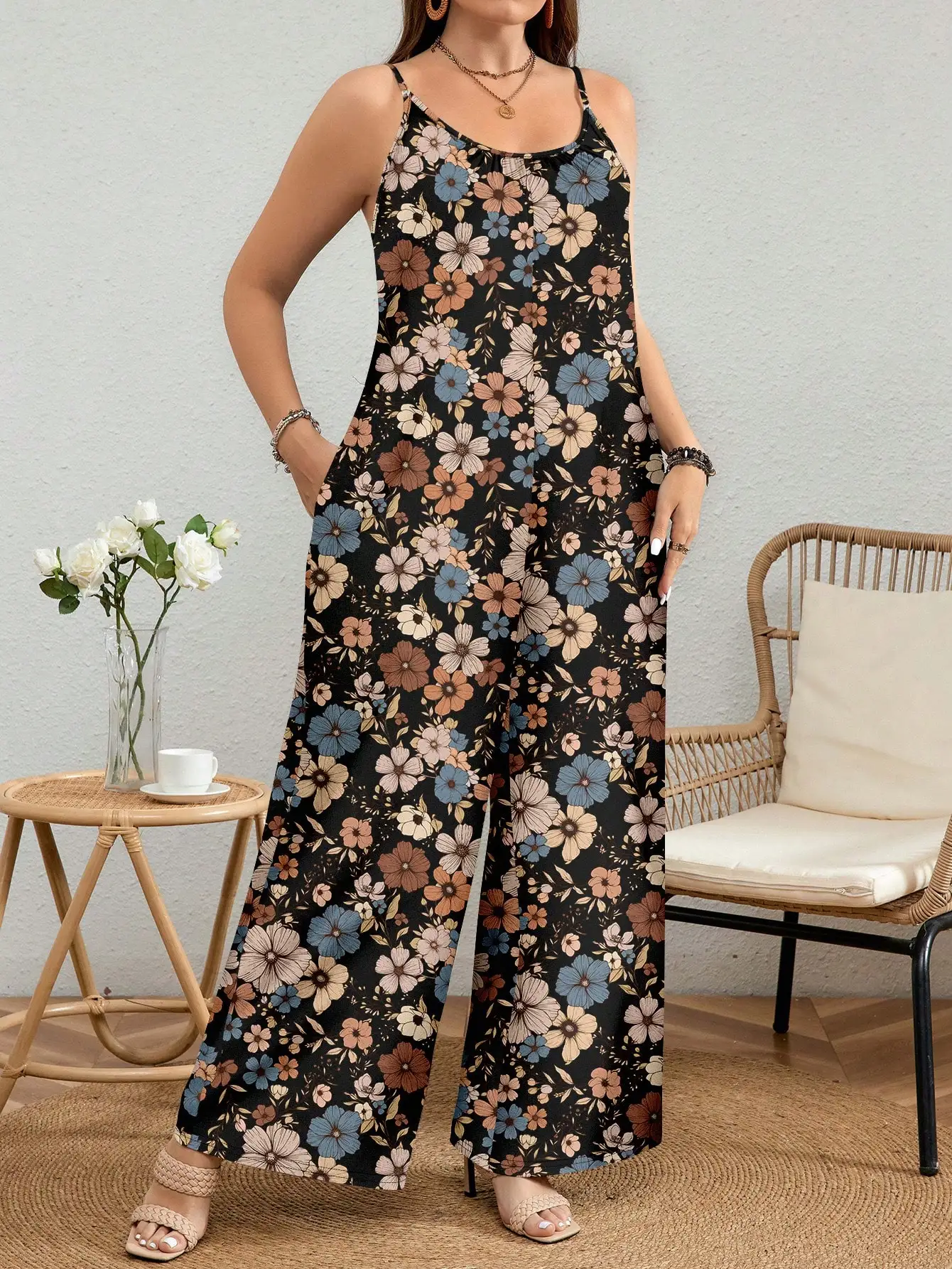 Macacão com estampa floral plus size, adequado para o verão adequado para sair