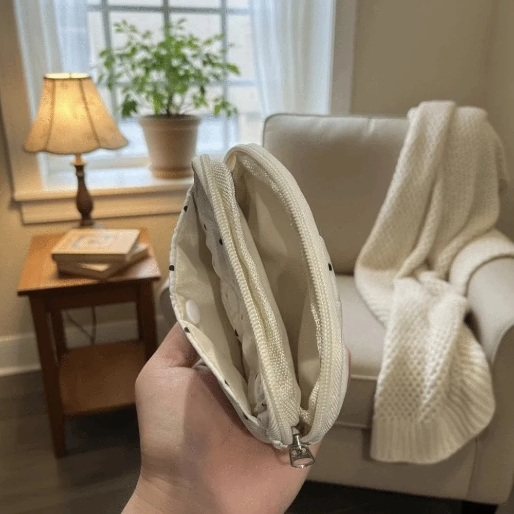 Polka Dot Tampon St…