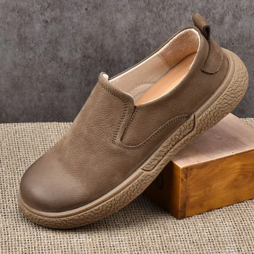 LIHUAMAO Grade A suede Leather non-sliop Men Shoes loafers Casual wide round toe shoes Walking Sneakers outdoor work shoes men