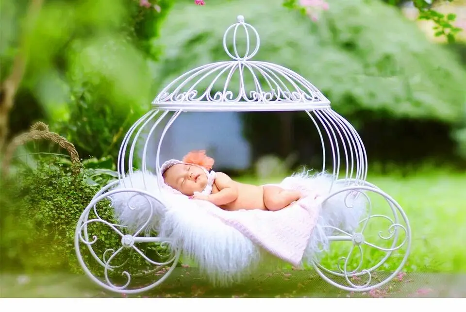 

New studio photography props Children's studio photography wrought iron props Hundred days baby photography bed pumpkin cart pro