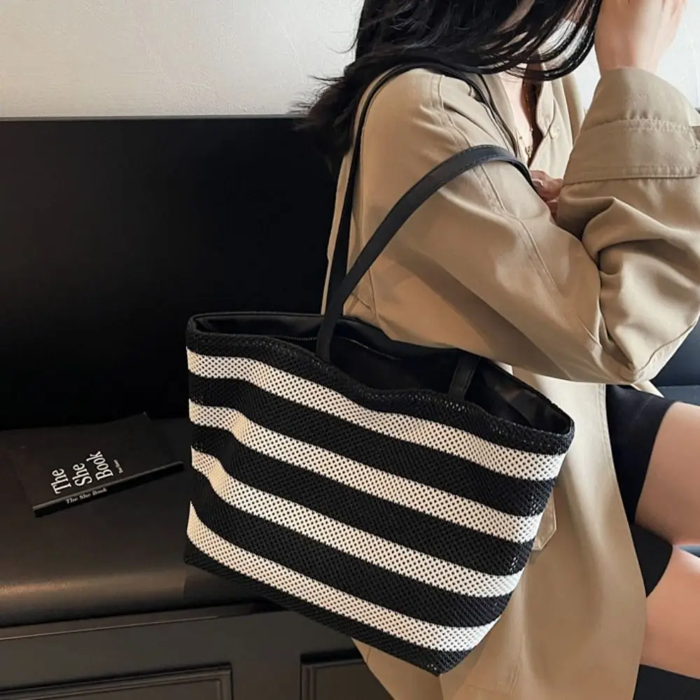 

Korean Style Black and White Striped Tote Bag Lazy Style Zipper Woven Shoulder Bag Large Capacity Beach Handbag