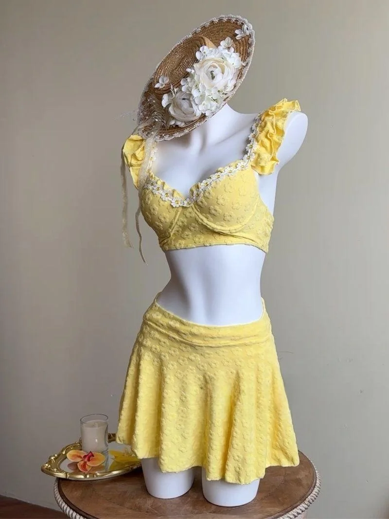 

Pure Desire Sweet Sister Bikini Tee Piece Set Swimsuit Women's Daisy Yellow Bright Color Hot Spring V-Ne Polyester Swimwear