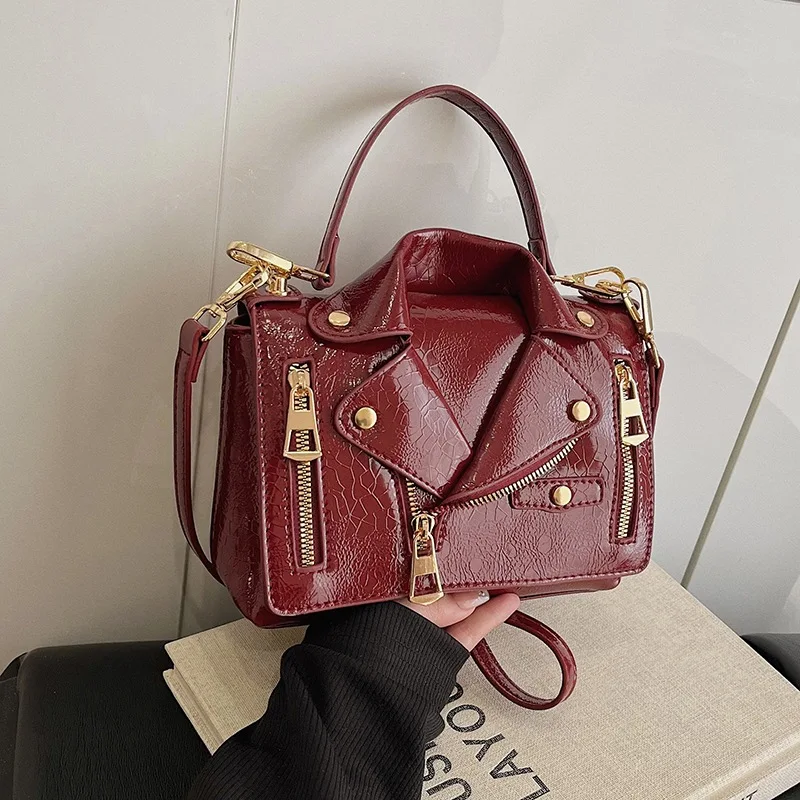 

Clothes Bags Fashionable Rivets Crossbody Bag for Woman Shoulder Bags Small Square Bags Trendy Purse and Handbags Designer Bag