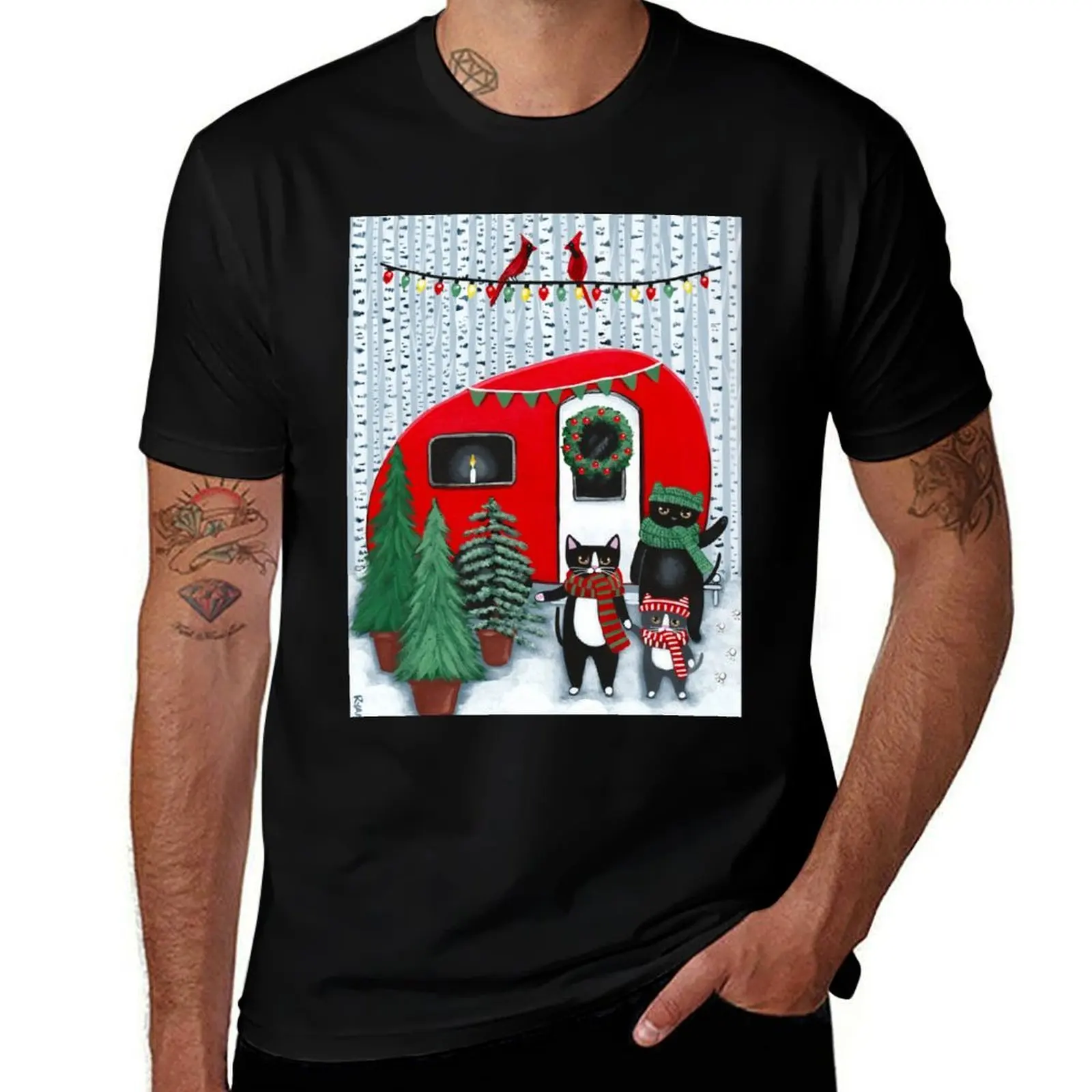 Cats Picking Out The Christmas Tree! T-Shirt Trendy Casual Short Sleeve Shirt