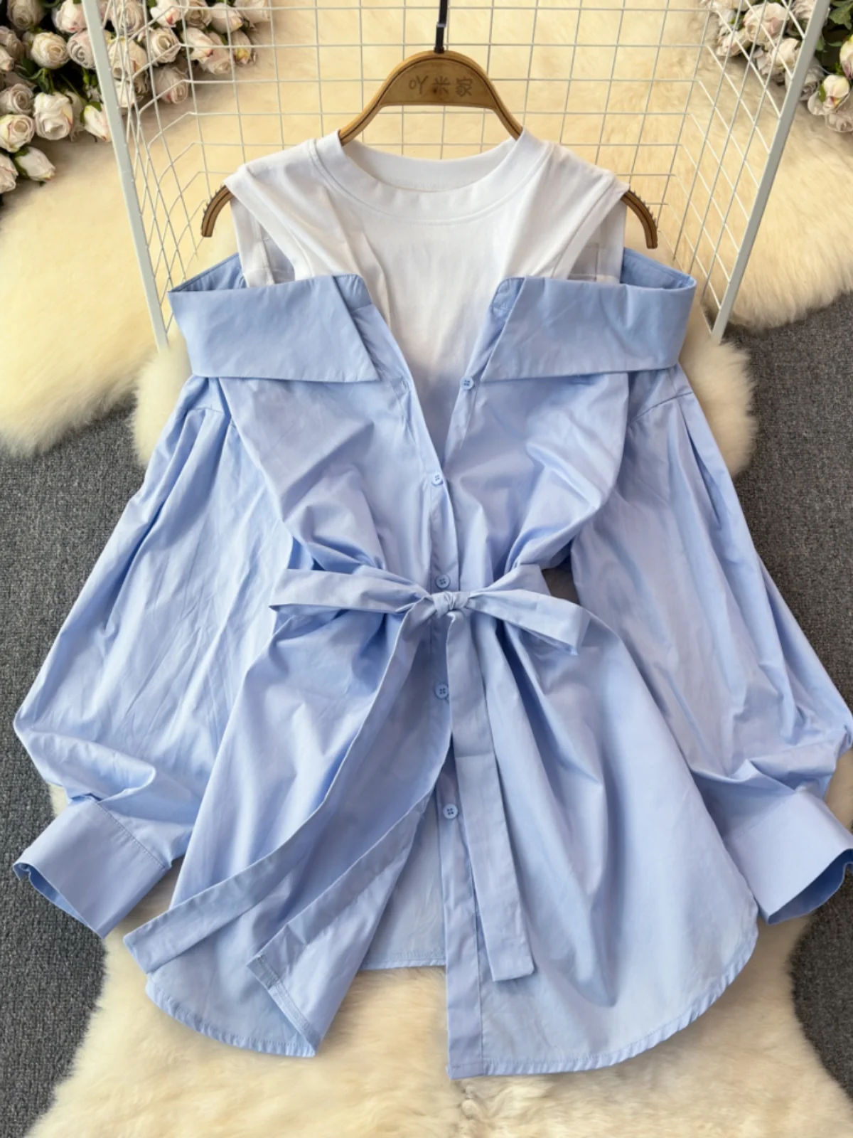 

Ele oulder Bared Long Sve Loose Women's irt Лоскутный дизайн Fake Two-Piece Sle Commute Faion круглые ягодицы...