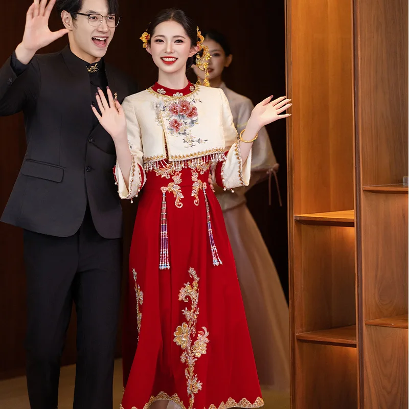

Красное платье Cheongsam, новое китайское платье Qipao с высокой талией для невесты, новинка 2025, свадебное платье, обручальное платье, красный комплект из двух предметов
