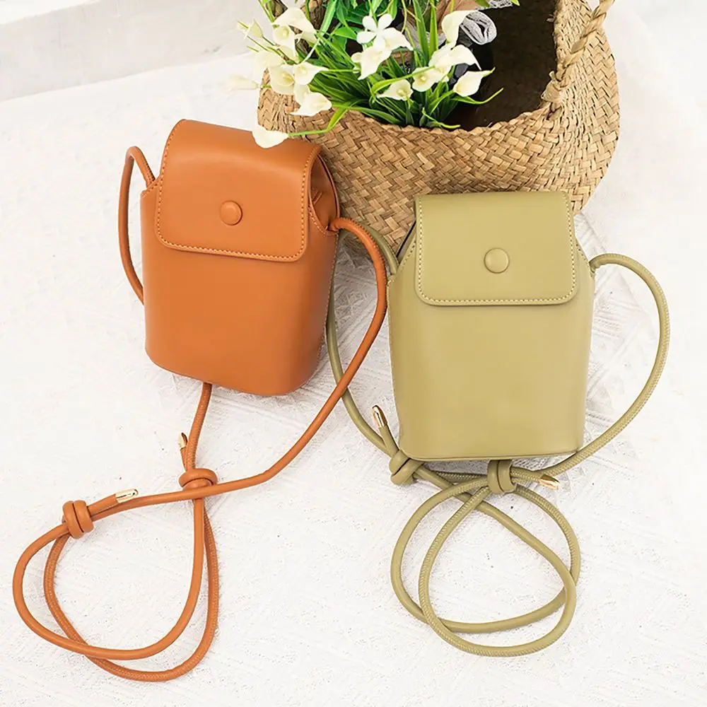 

2024 NEW PU Sling Bag Waterproof Large Capacity Phone Bag Bucket Type Crossbody Bag for Woman