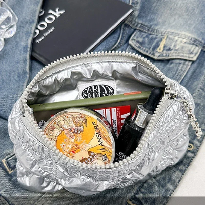 Korean Fashion Pleated Clutch Zipper Bag Women Daily Portable Coin Purse Mobile Phone Bag Makeup Cosmetics Bag Coin Purses