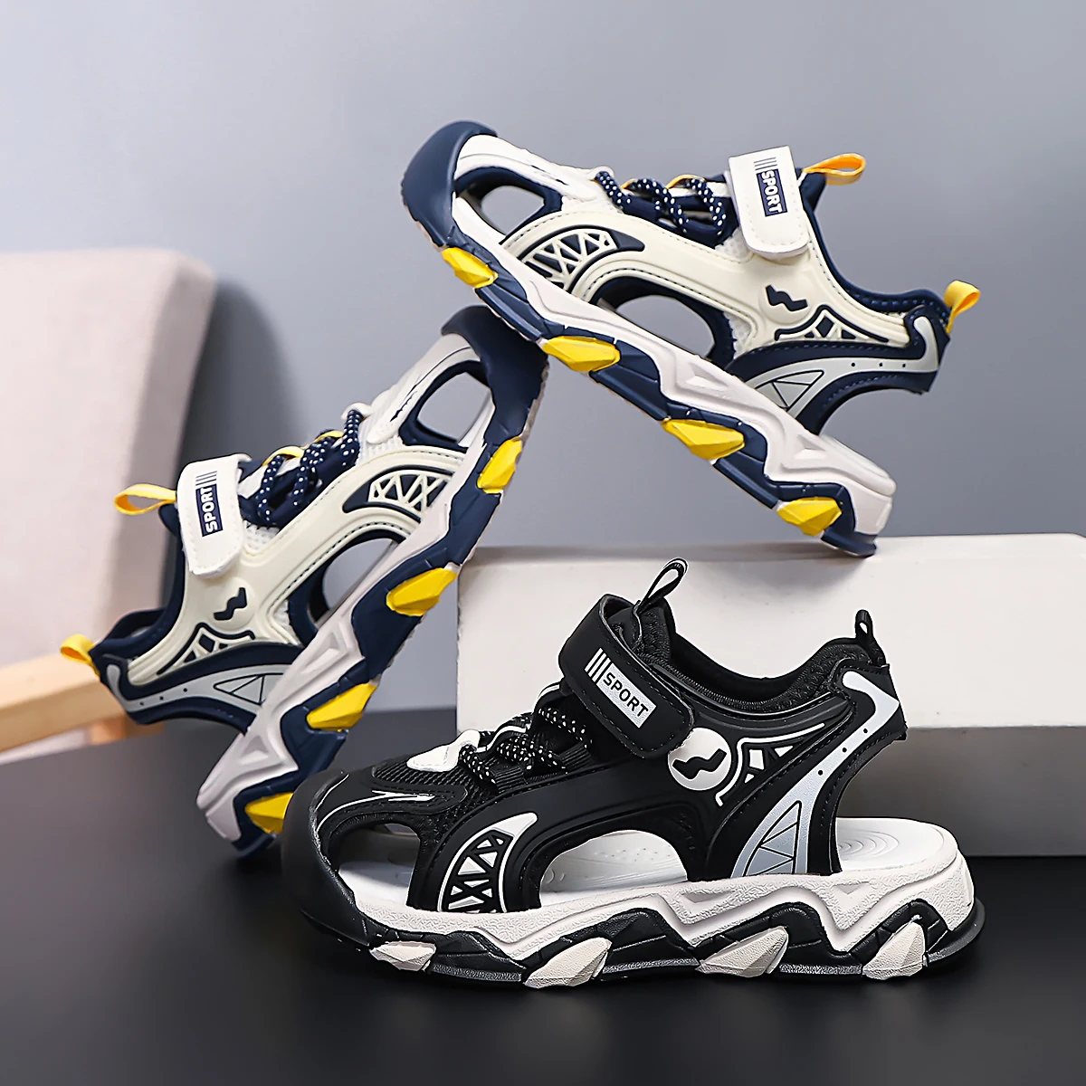 Kids Summer Shoes Kids Sandals Breathable Boys Sandals Soft Children's Shoes Outdoor Protecting Toes Beach Sandal Water Shoes