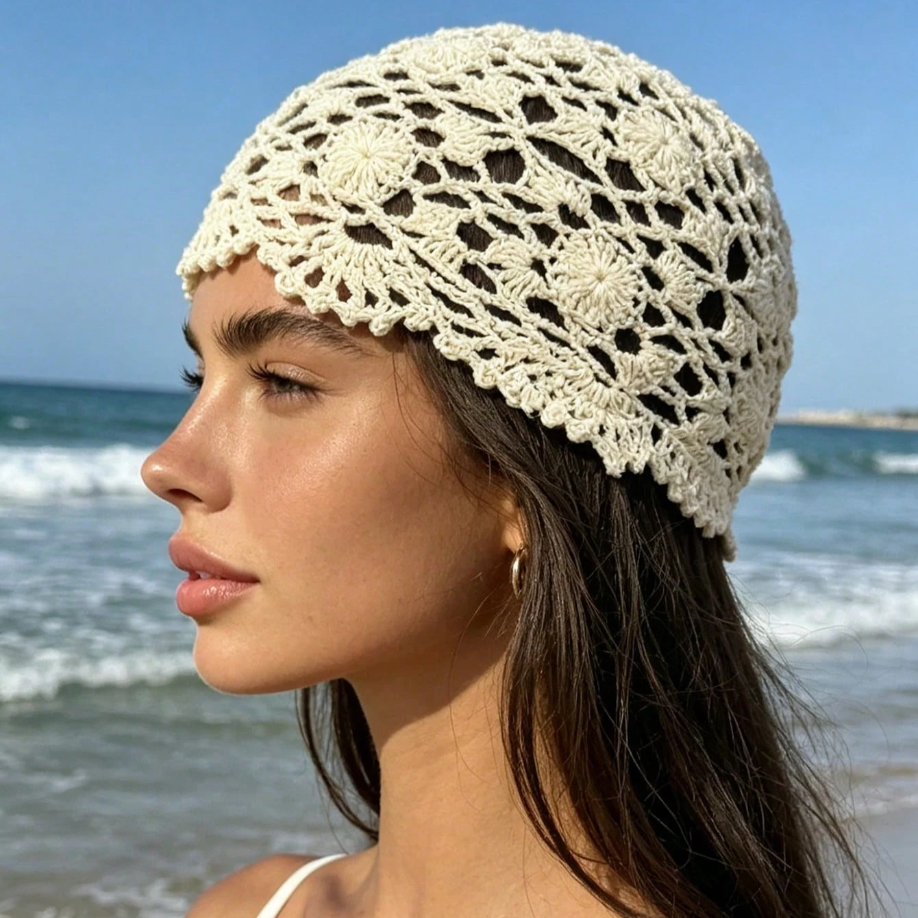 1 Stück beige gestrickter Sonnenhut mit hohlen Blumenmuster, lässiger Strandurlaub