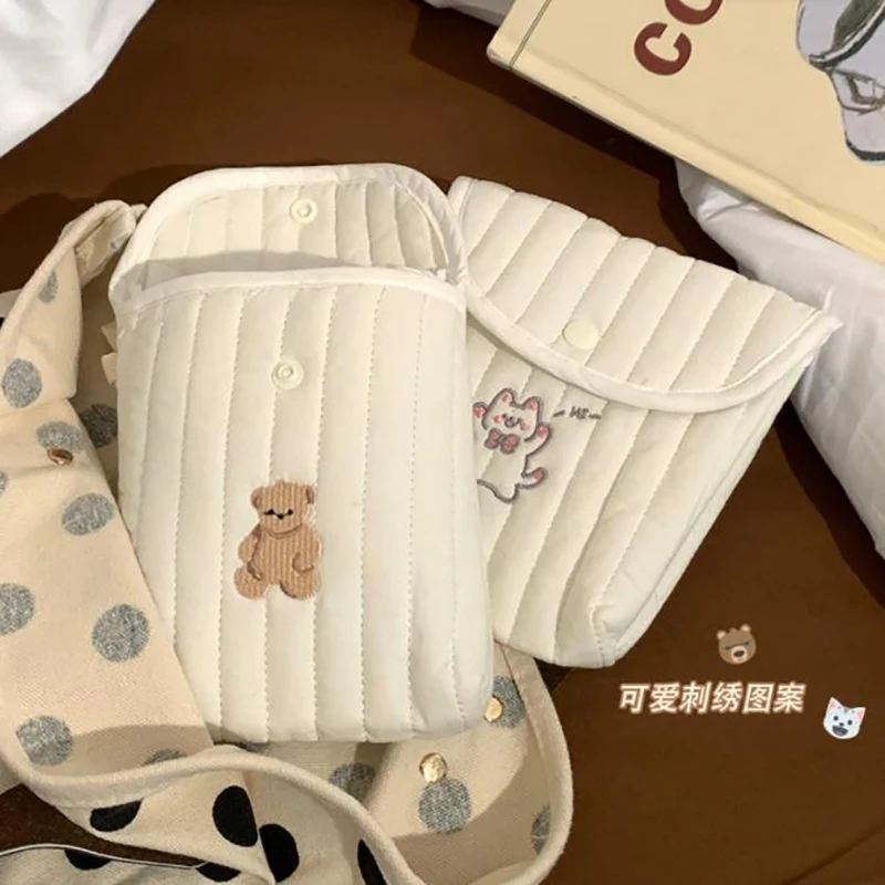 

1pc Cute Sanitary Napkin, Aunt's Napkin Storage Bag, Portable Small Mini Student Sanitary Cotton Monthly Event Bag, Storage Bag