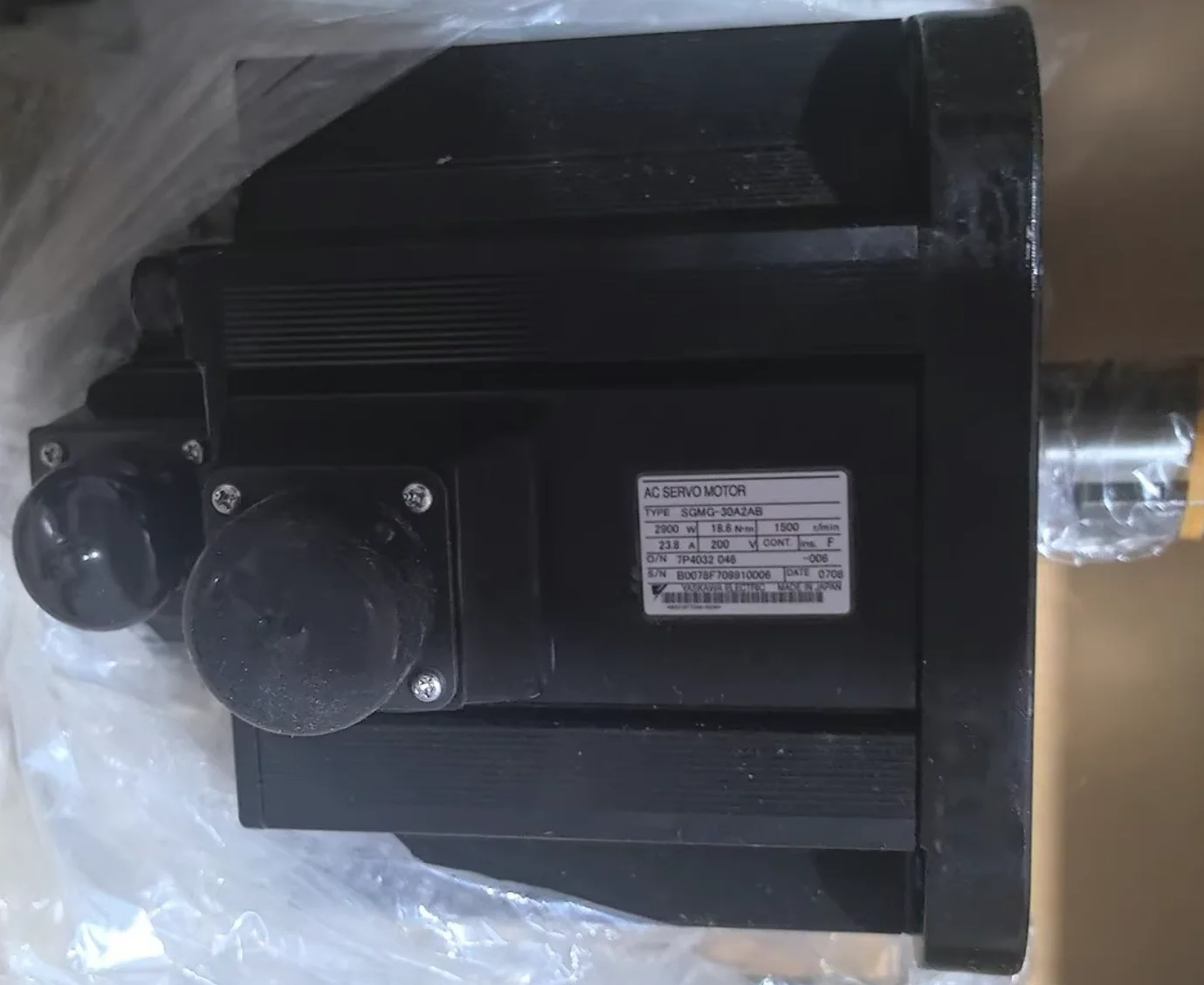 

SGMG-30A2AB Brand new Servo Motor，Fast shipping，SGMG 30A2AB