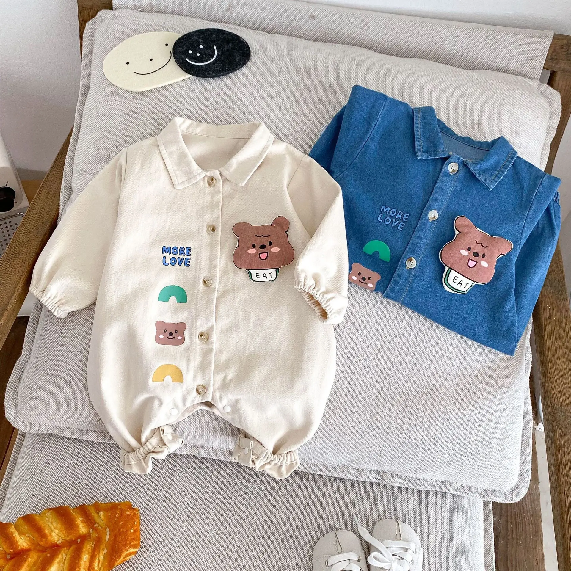 Baby Girls Denim Bodysuit Autumn New 3D Cartoon Bear Turn Down Collar Newborn Girls Jumpsuit 0-2 Years Cotton Infant Girl Romper