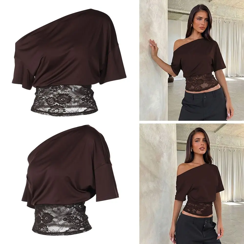 Top de encaje con hombros descubiertos y patchwork, top transparente con ribete de encaje que define la cintura, tela transparente, cuello asimétrico irregular