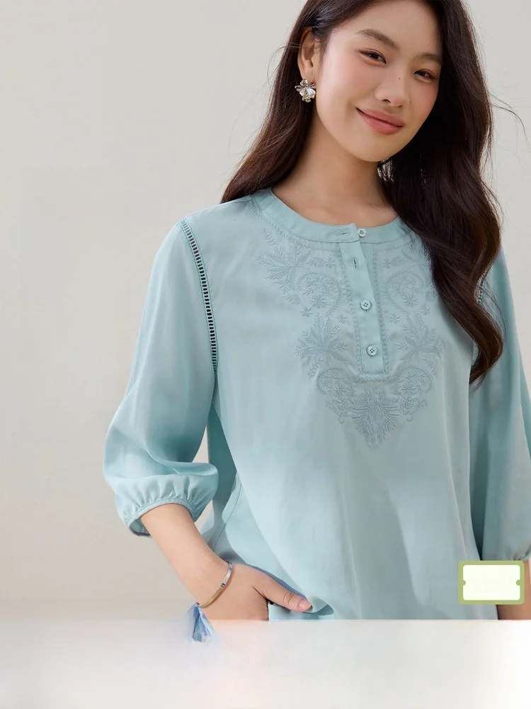 

Embroidered Shirt Sleeveless round Neck Simple Elegant Qifan Large Size Women's Fashionable Summer New Arrival Commute Style