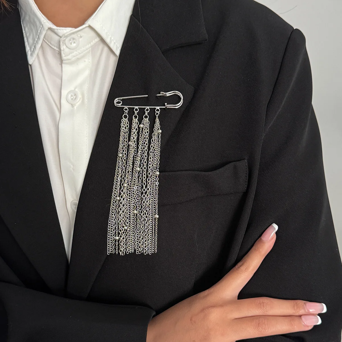 Ins Metal Chain Tassel Pin Brooch Design Sensation Pebble Rivet Leg Shortening Decoration+F529--MS458-03