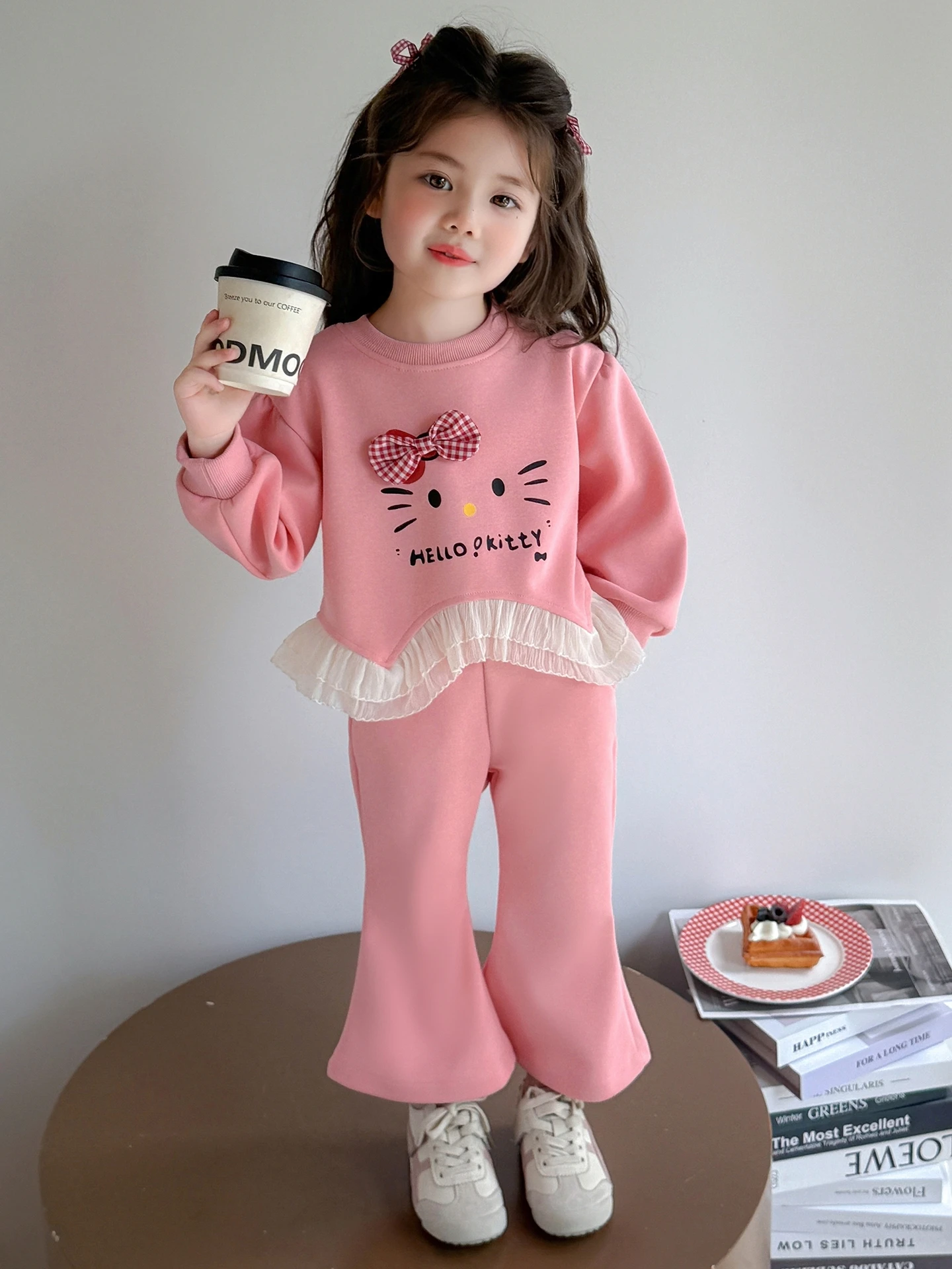 

Children Pink Two-piece Set Autumn New Cartoon Hello Kitty O-neck Long Sleeve Pullover for Girls Casual Fashion Bell-bottoms
