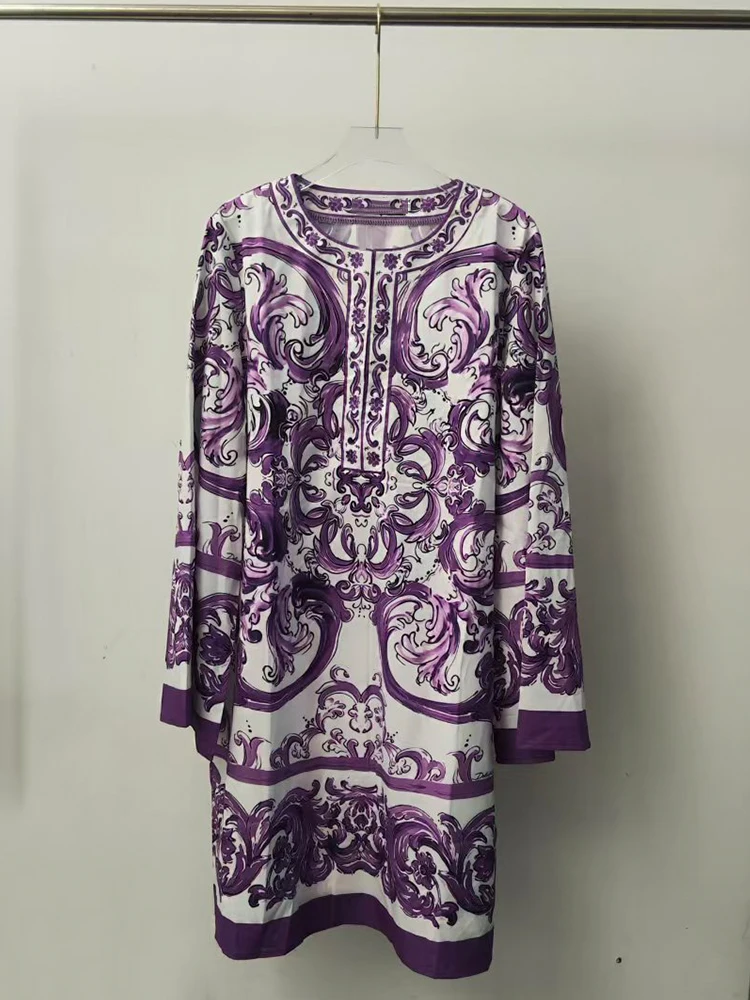 Retro geometric positioning printed round neck pullover long sleeved dress 2026 autumn women's fashion loose straight tube skirt