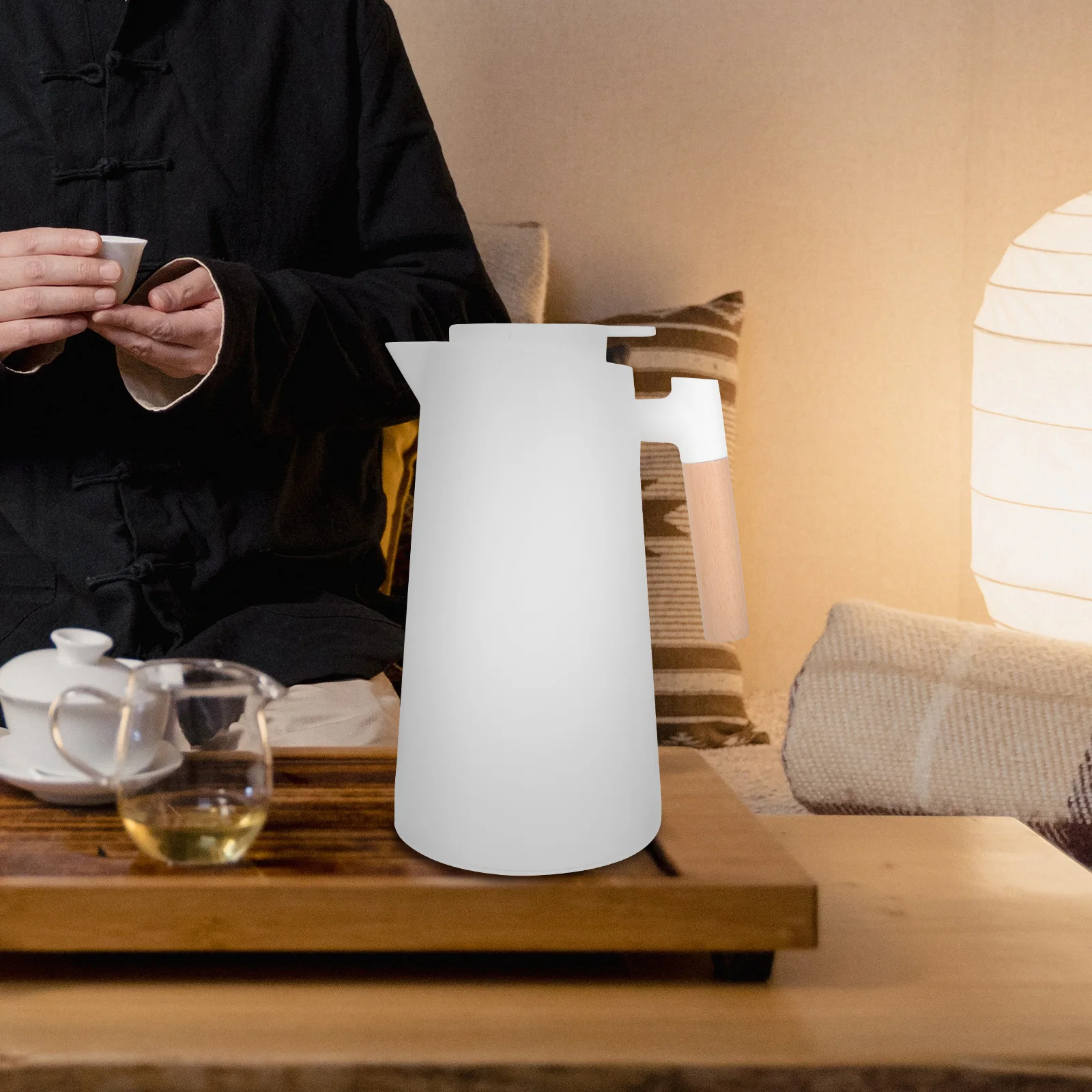 

Insulated Kettle 1L Portable Thermal Carafe for Home Office Design Hot Water Storage Nordic Style Coffee Carafe